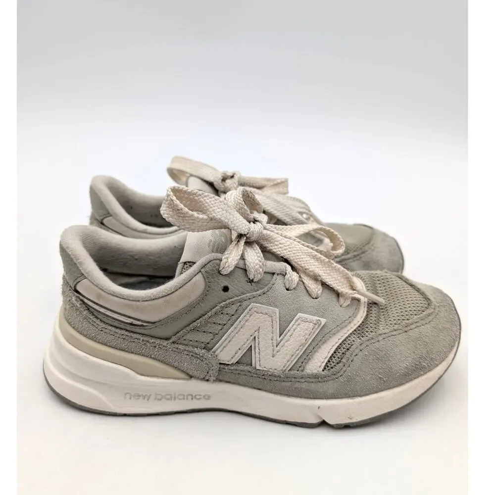 New Balance 997R Sneaker Shoes Little Kids' Olivine Linen Size US13.5 EU32